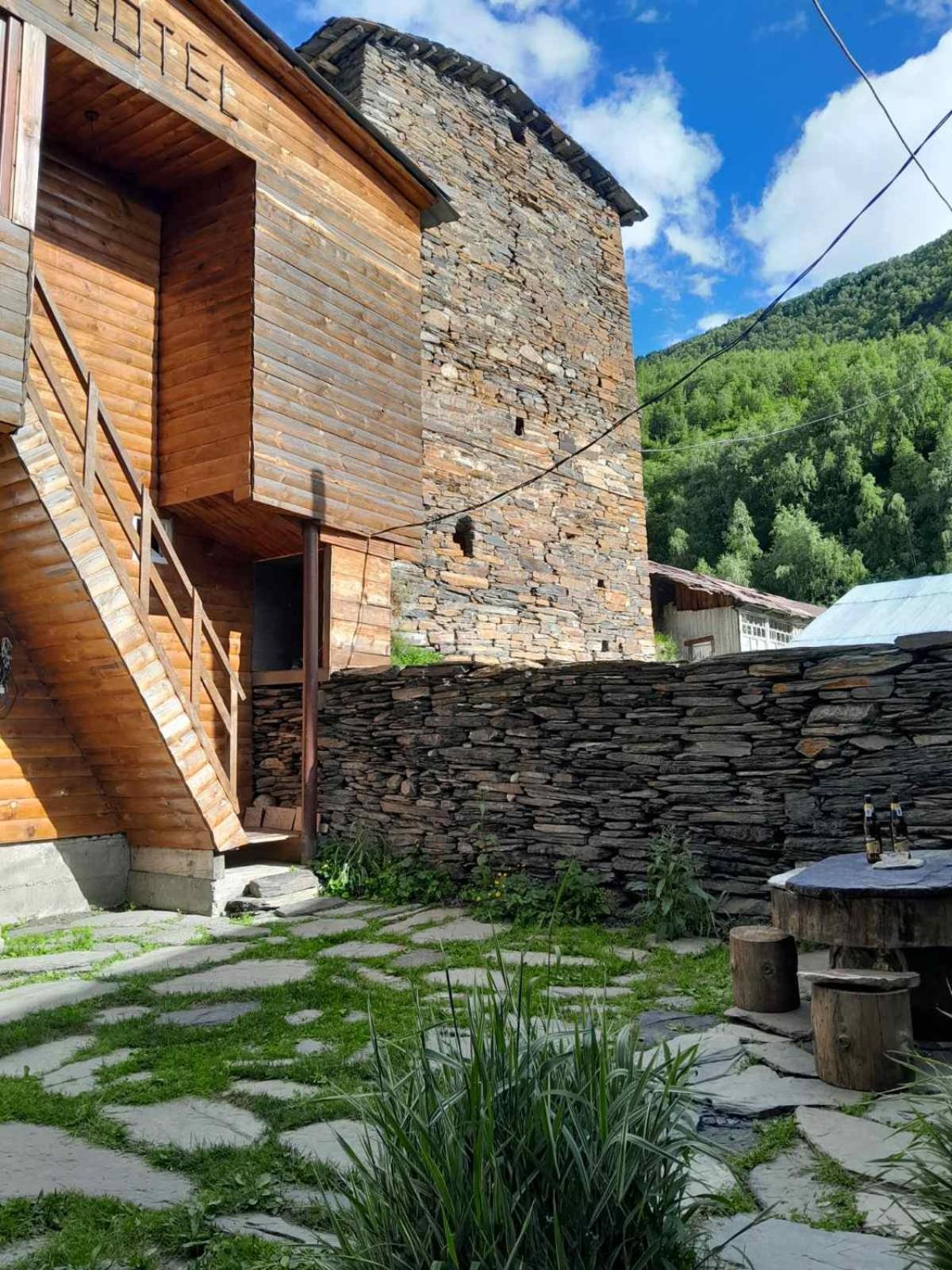 Guesthouse Luka Ushguli Εξωτερικό φωτογραφία